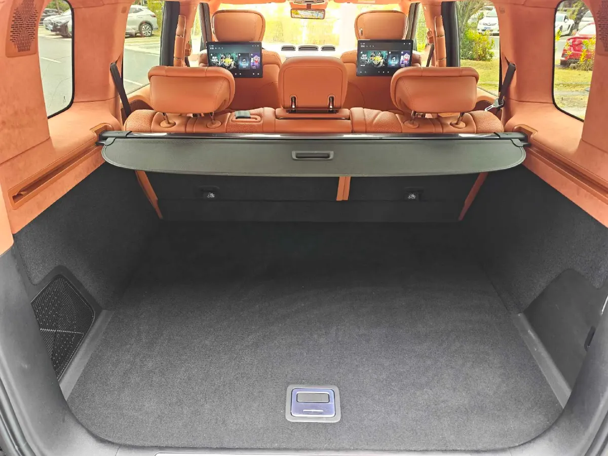 2023 YangWang U8 2.0T 272HP L4 REEV 49.05KWH,autocango,china used car exporter,china ev exporter,chinese used car exporter,chinese used ev exporter