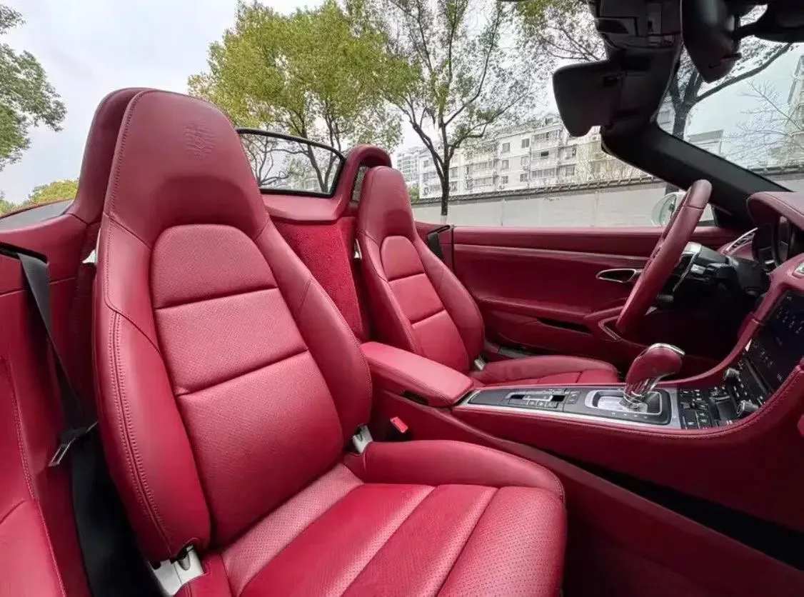 2022 Porsche 718 2.0T 250HP H4 7DCT,autocango,china used car exporter,china ev exporter,chinese used car exporter,chinese used ev exporter