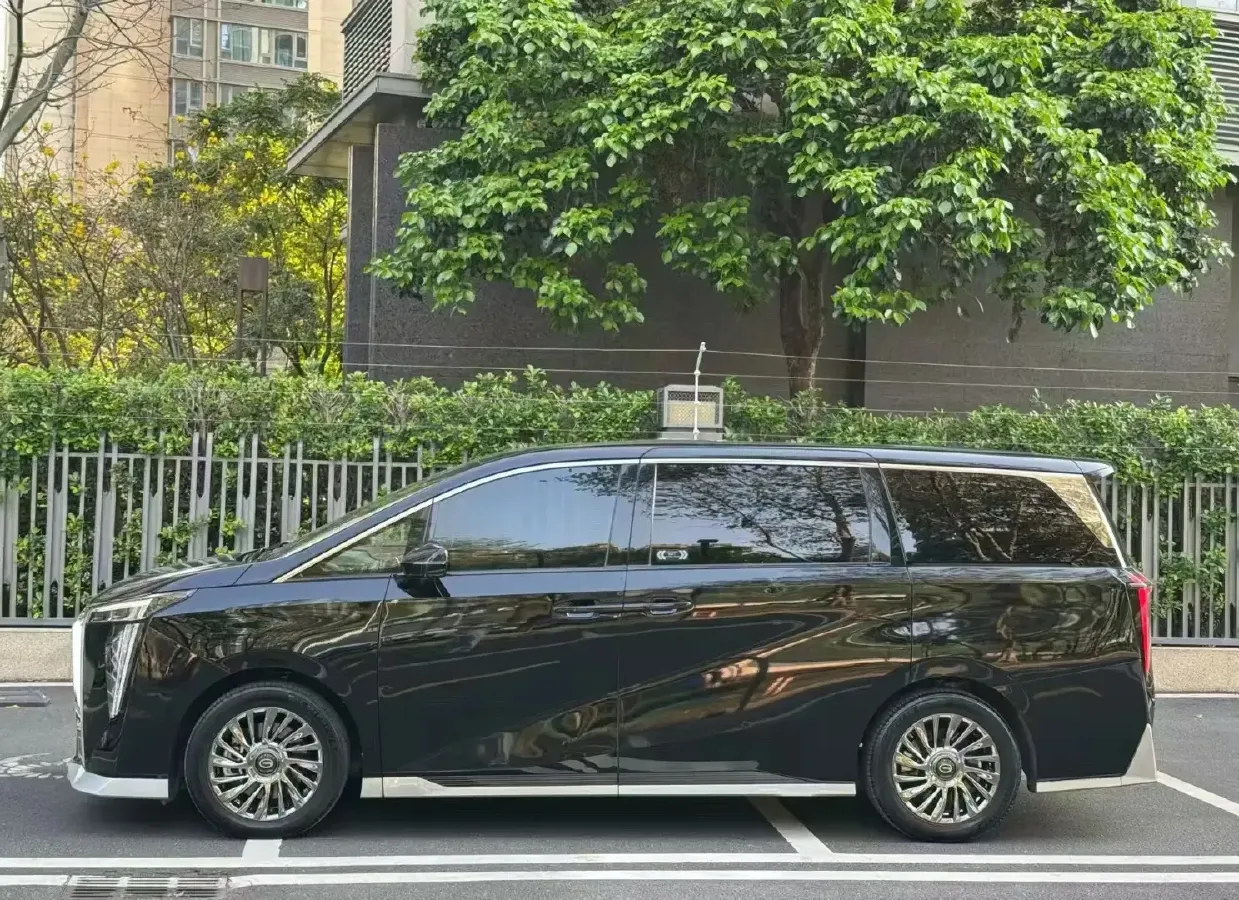 2023 GAC Trumpchi M8 2.0T 190HP L4 E-CVT Hybrid,autocango,china used car exporter,china ev exporter,chinese used car exporter,chinese used ev exporter