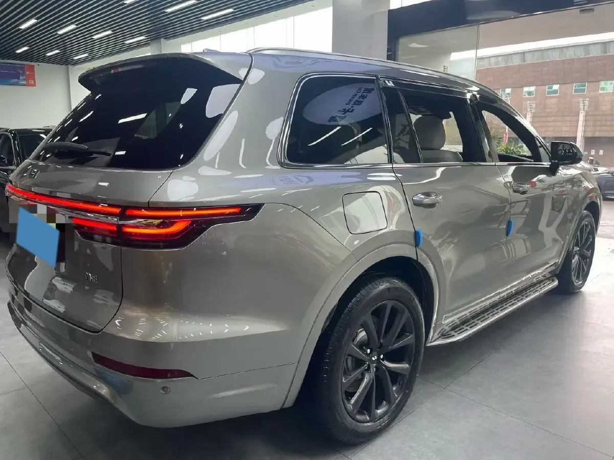 2020 Li ONE Range Extended 131HP REEV 40.5KWH,autocango,china used car exporter,china ev exporter,chinese used car exporter,chinese used ev exporter