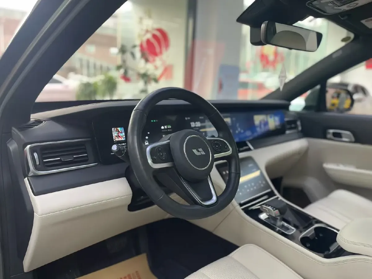 2020 Li ONE Range Extended 131HP REEV 40.5KWH,autocango,china used car exporter,china ev exporter,chinese used car exporter,chinese used ev exporter