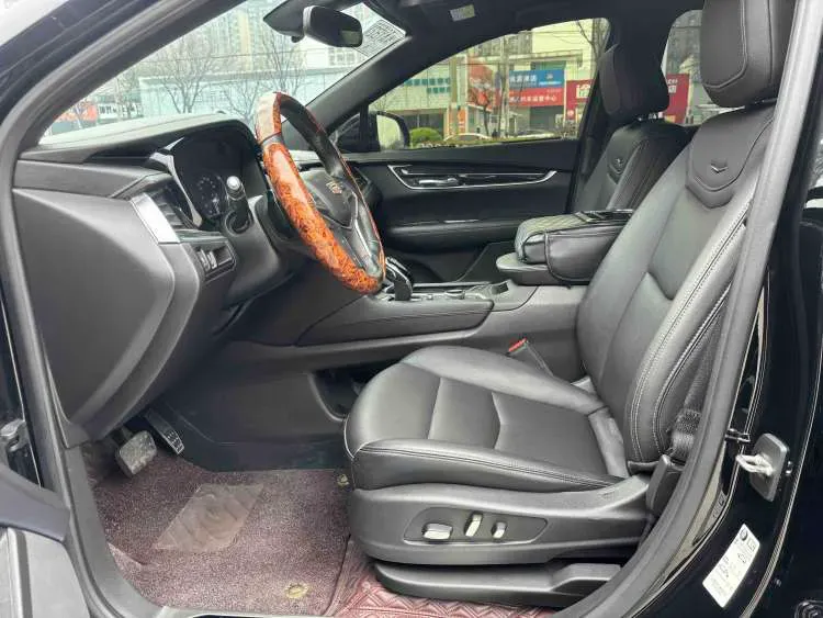 2022 Cadillac XT5 2.0T 237HP L4 9AT,autocango,china used car exporter,china ev exporter,chinese used car exporter,chinese used ev exporter