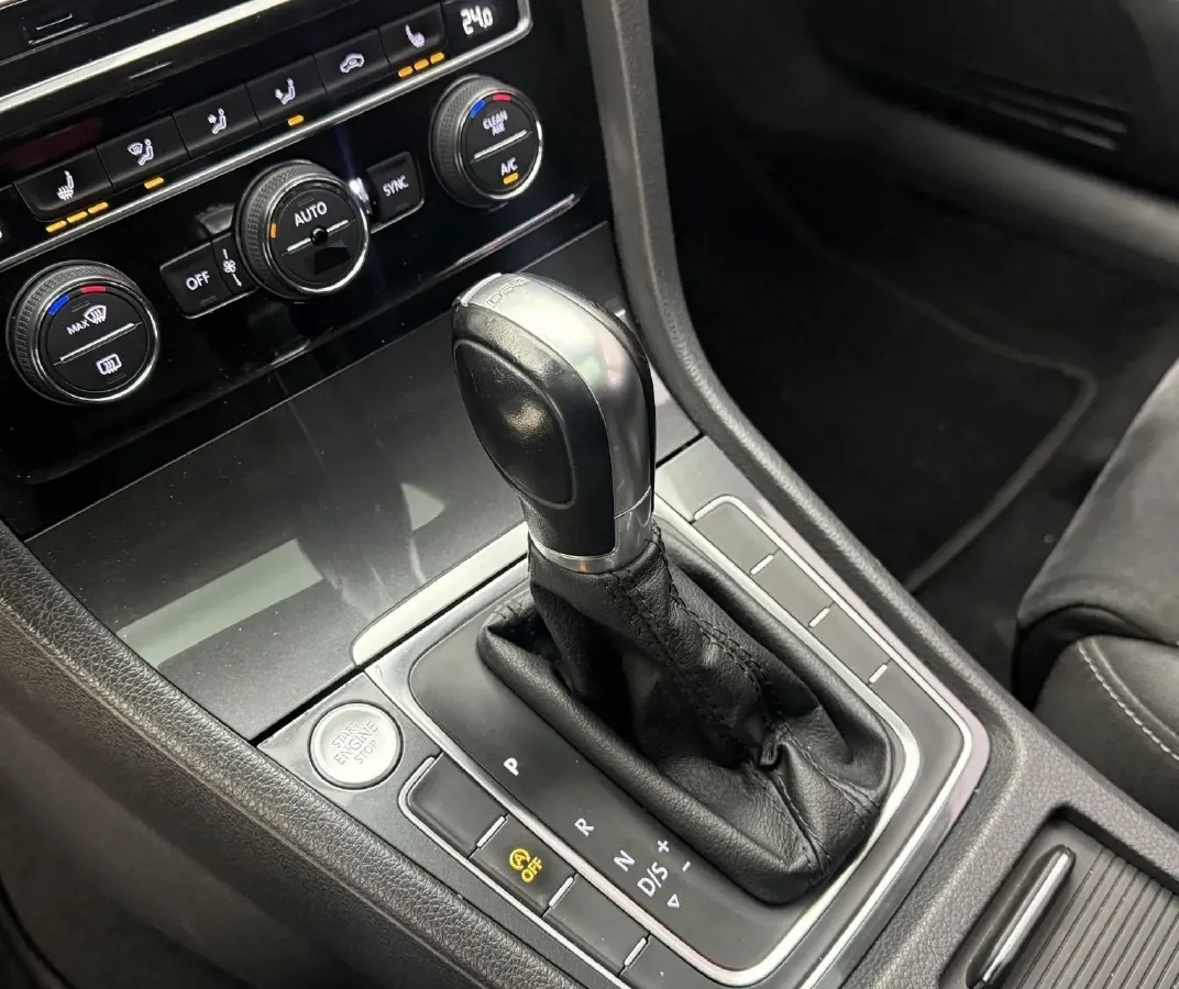 2018 Volkswagen Golf 1.4T 131HP L4 7DCT,autocango,china used car exporter,china ev exporter,chinese used car exporter,chinese used ev exporter