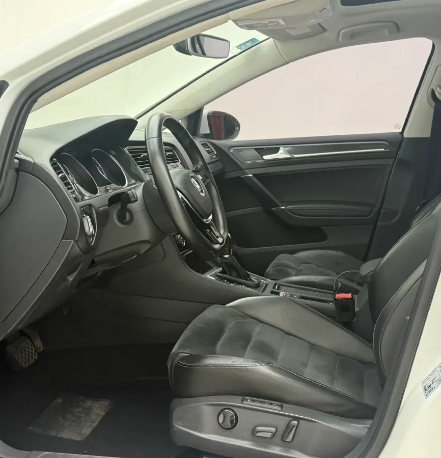 2018 Volkswagen Golf 1.4T 131HP L4 7DCT,autocango,china used car exporter,china ev exporter,chinese used car exporter,chinese used ev exporter