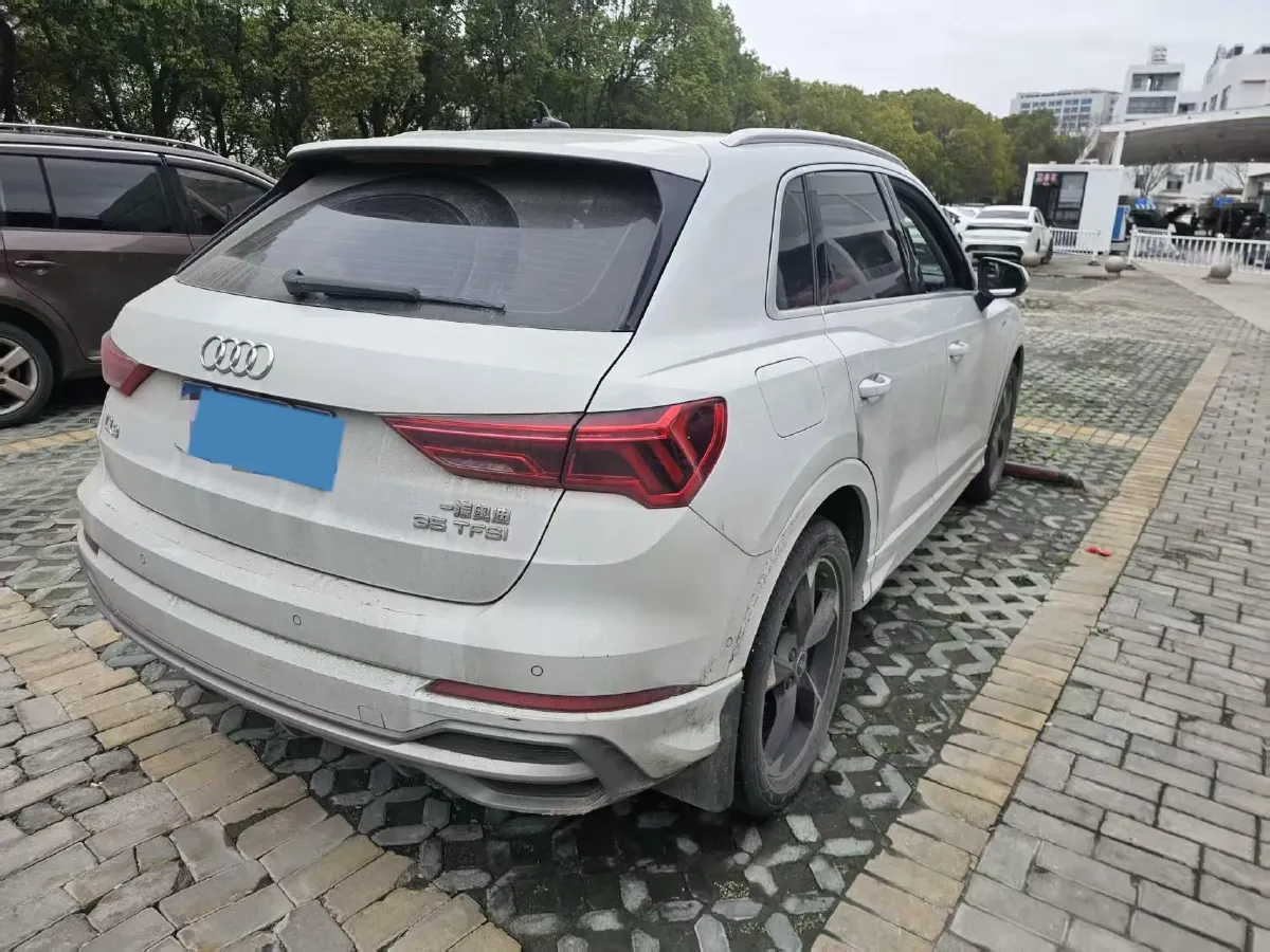 2022 Audi Q3 1.4T 150HP L4 7DCT,autocango,china used car exporter,china ev exporter,chinese used car exporter,chinese used ev exporter
