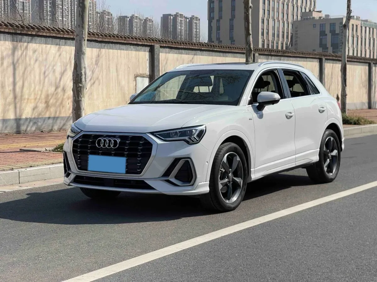 2022 Audi Q3 1.4T 150HP L4 7DCT,autocango,china used car exporter,china ev exporter,chinese used car exporter,chinese used ev exporter