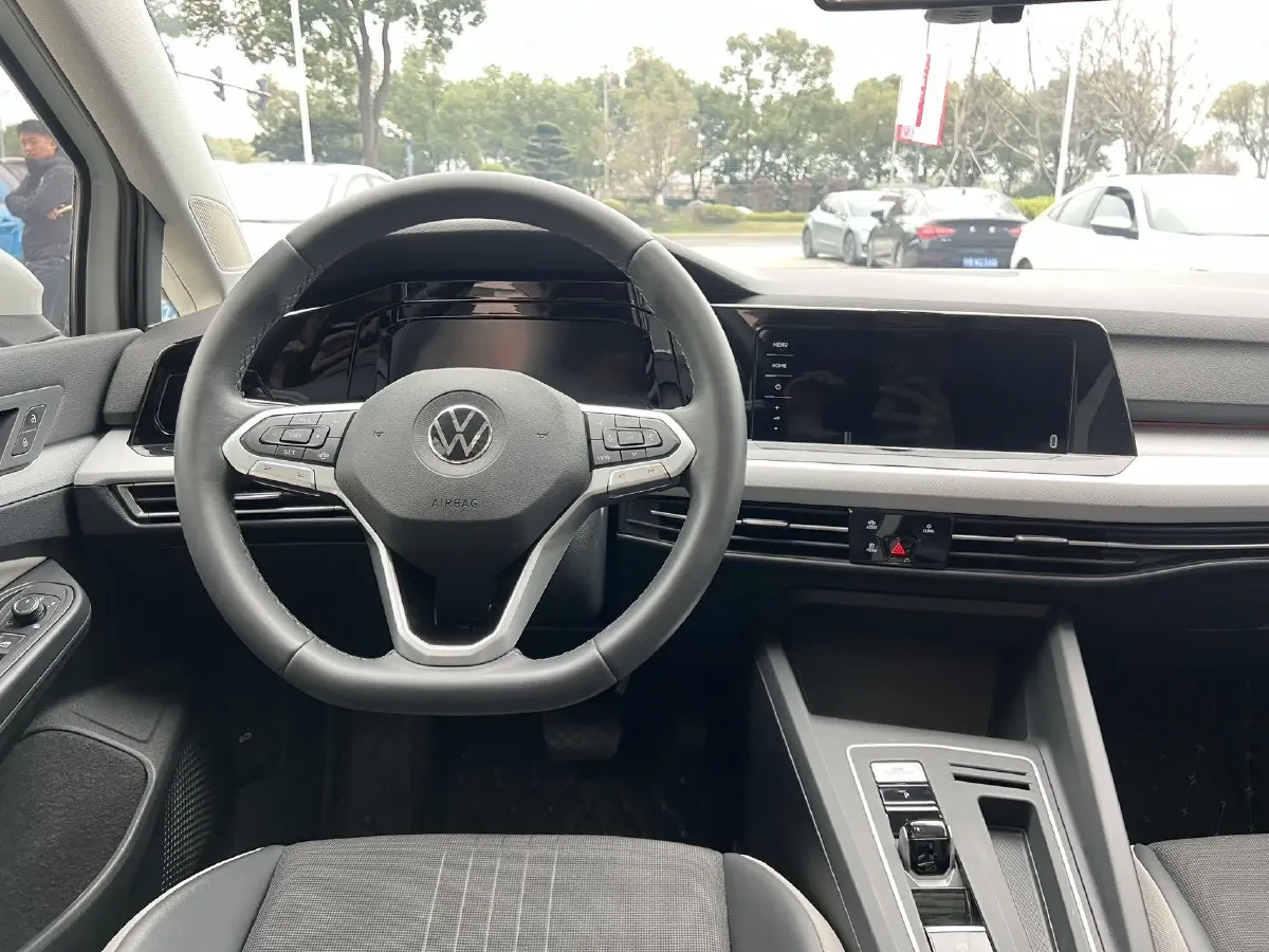 2021 Volkswagen Golf 1.4T 150HP L4 7DCT,autocango,china used car exporter,china ev exporter,chinese used car exporter,chinese used ev exporter