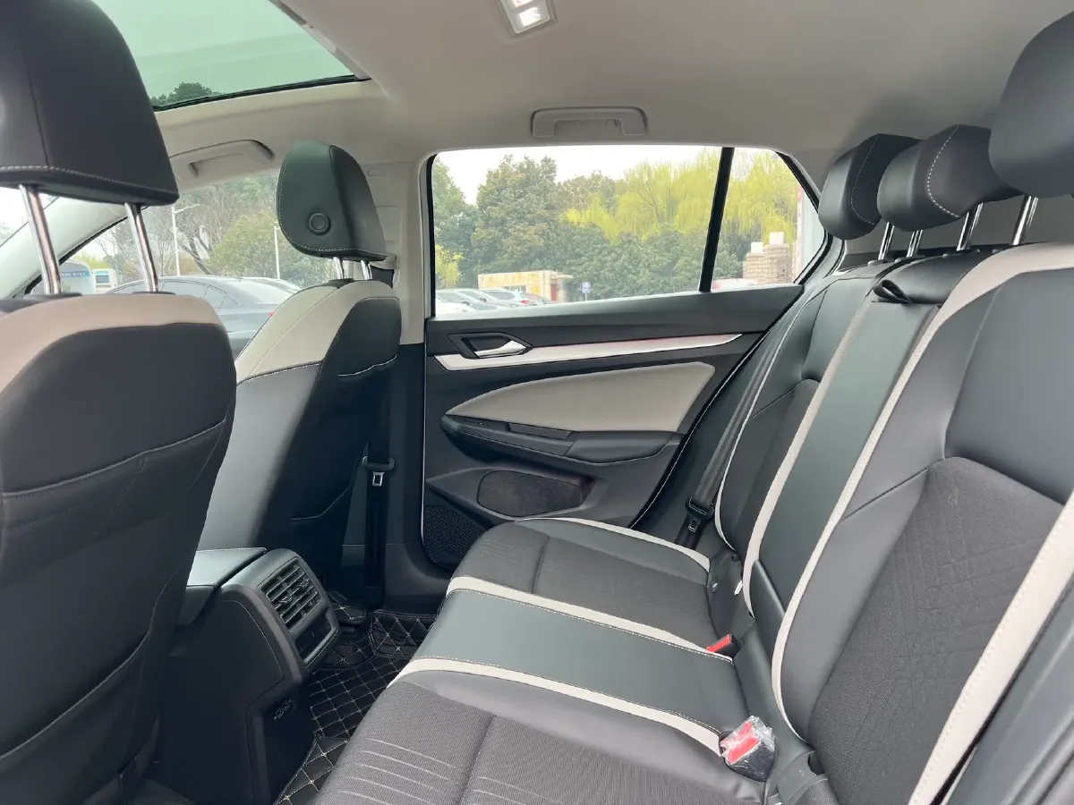 2021 Volkswagen Golf 1.4T 150HP L4 7DCT,autocango,china used car exporter,china ev exporter,chinese used car exporter,chinese used ev exporter