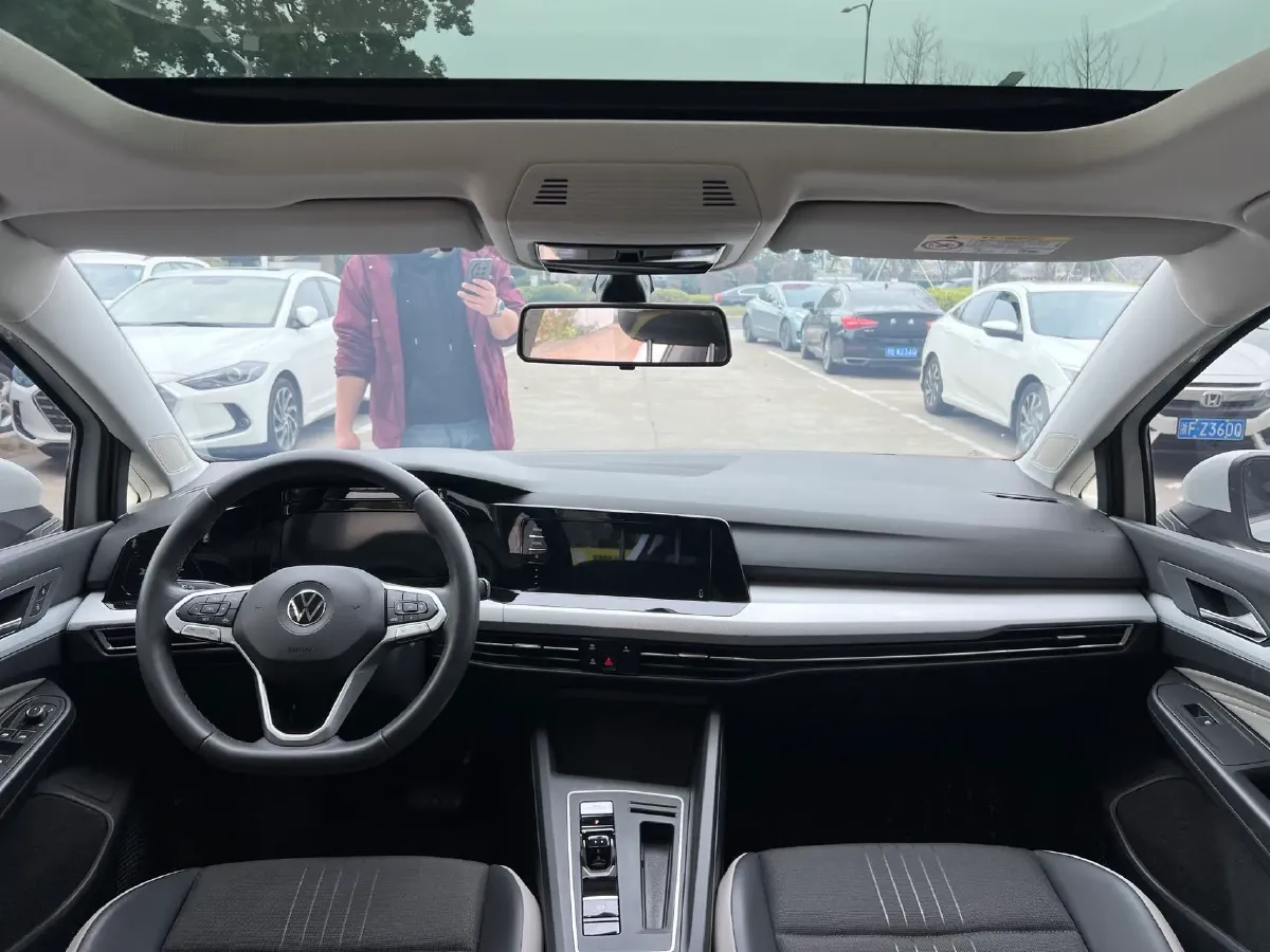 2021 Volkswagen Golf 1.4T 150HP L4 7DCT,autocango,china used car exporter,china ev exporter,chinese used car exporter,chinese used ev exporter