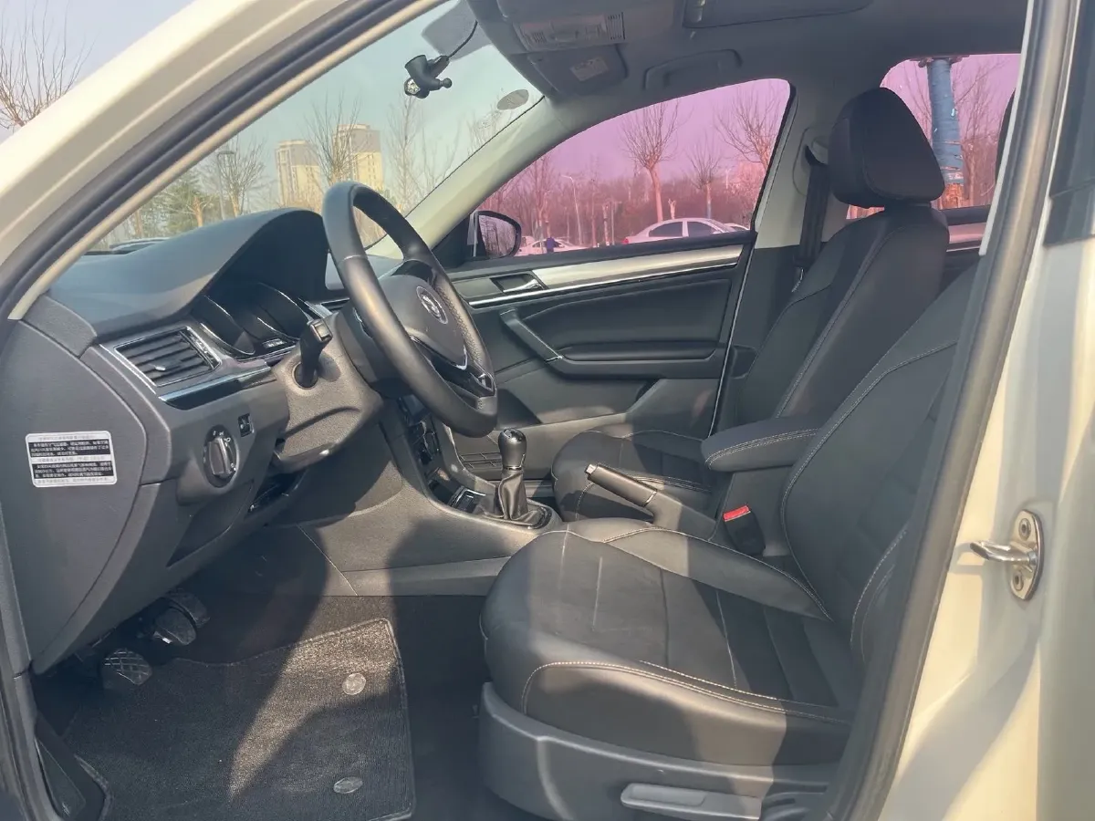 2017 Volkswagen Bora 1.6L 110HP L4 5MT,autocango,china used car exporter,china ev exporter,chinese used car exporter,chinese used ev exporter