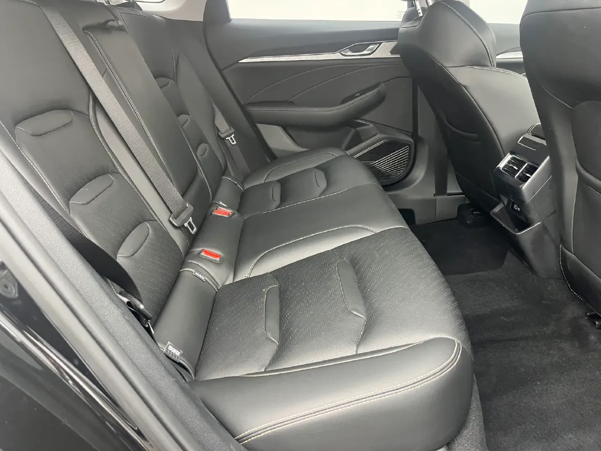 2021 Geely Preface 2.0T 190HP L4 7DCT,autocango,china used car exporter,china ev exporter,chinese used car exporter,chinese used ev exporter