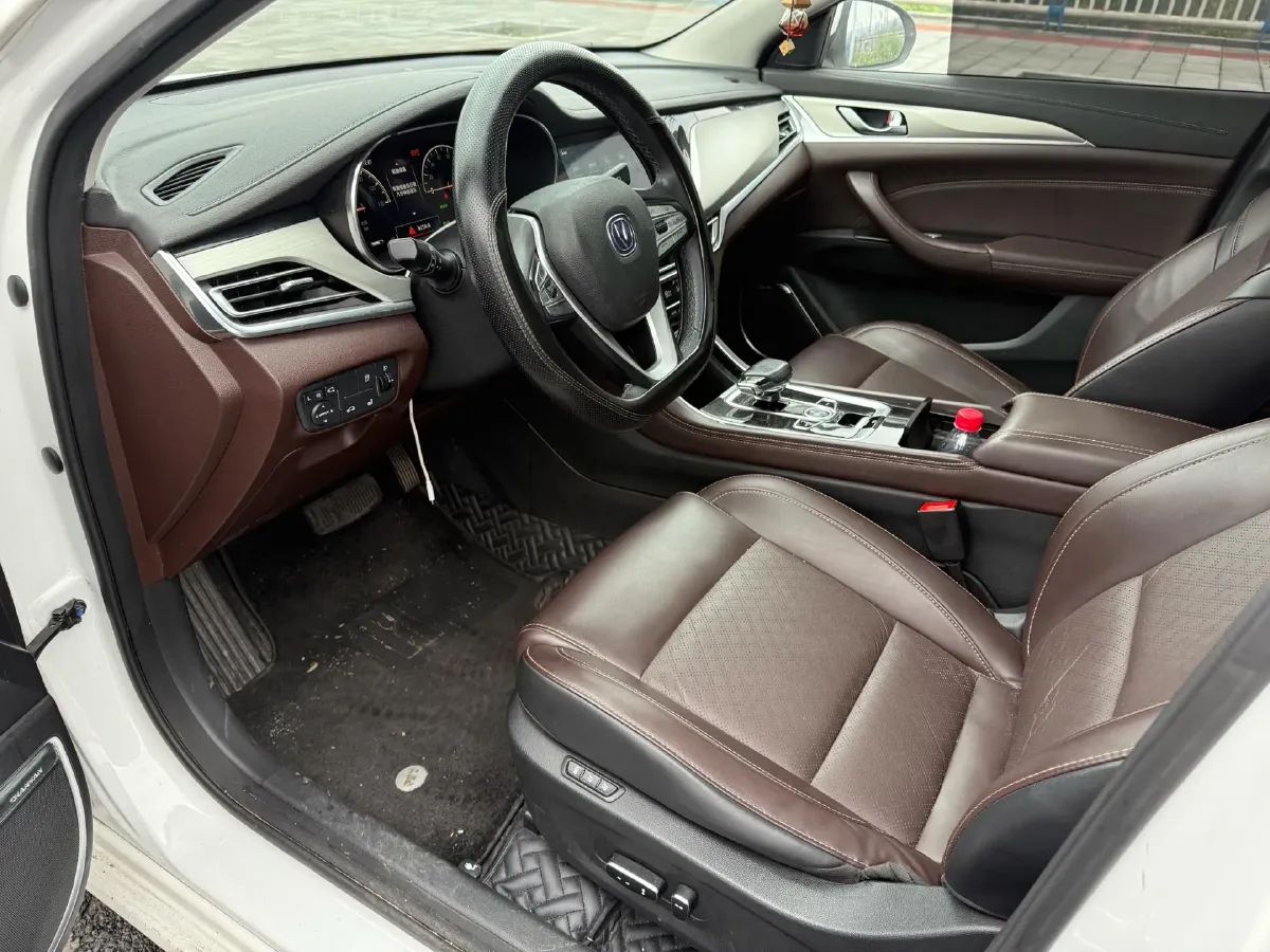 2019 ChangAn Eado BEV 52.56KWH,autocango,china used car exporter,china ev exporter,chinese used car exporter,chinese used ev exporter