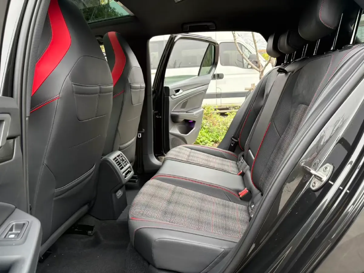 2021 Honda CR-V 1.5T 193HP L4 CVT,autocango,china used car exporter,china ev exporter,chinese used car exporter,chinese used ev exporter