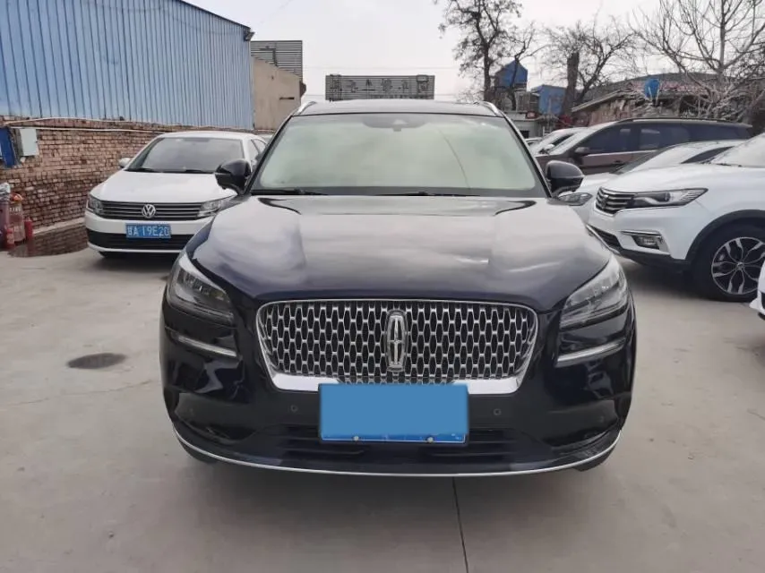 2022 Lincoln Corsair 2.0T 245HP L4 8AT,autocango,china used car exporter,china ev exporter,chinese used car exporter,chinese used ev exporter