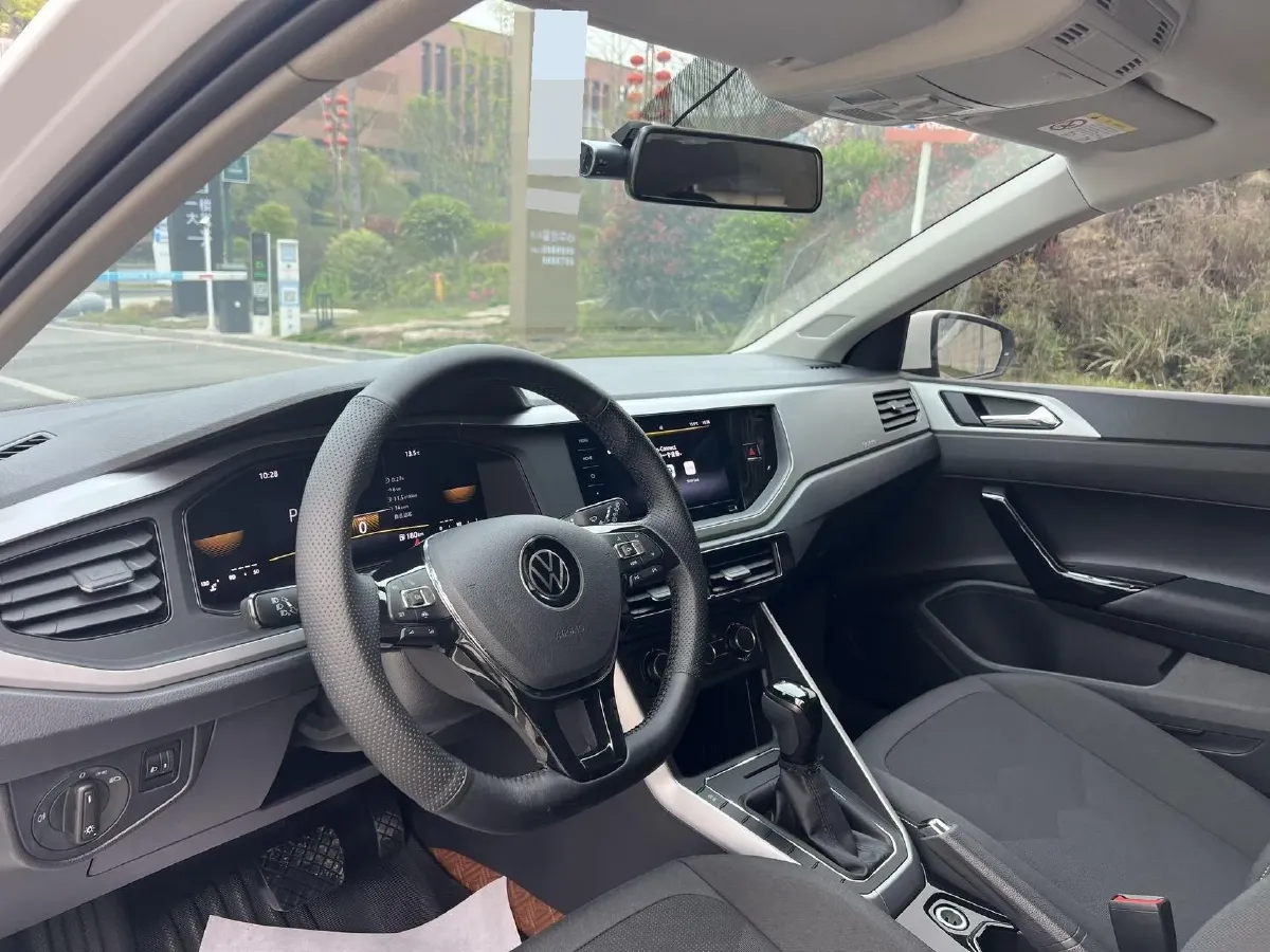 2023 Volkswagen Polo 1.5L 110HP L4 6AT,autocango,china used car exporter,china ev exporter,chinese used car exporter,chinese used ev exporter