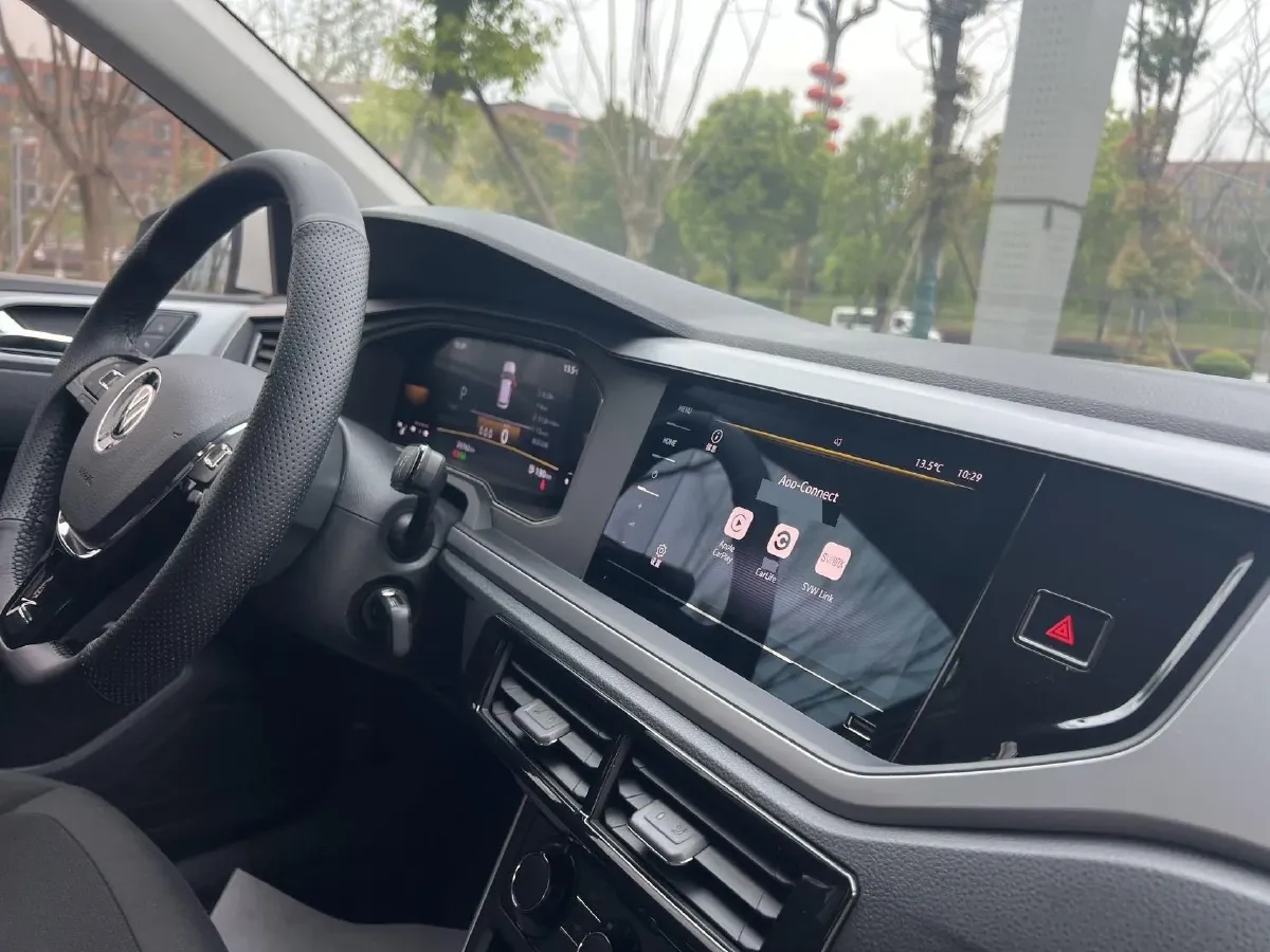 2023 Volkswagen Polo 1.5L 110HP L4 6AT,autocango,china used car exporter,china ev exporter,chinese used car exporter,chinese used ev exporter