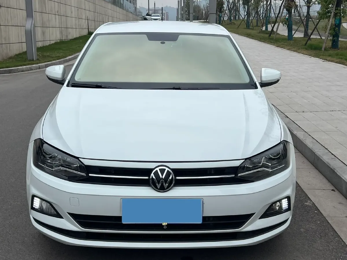 2023 Volkswagen Polo 1.5L 110HP L4 6AT,autocango,china used car exporter,china ev exporter,chinese used car exporter,chinese used ev exporter