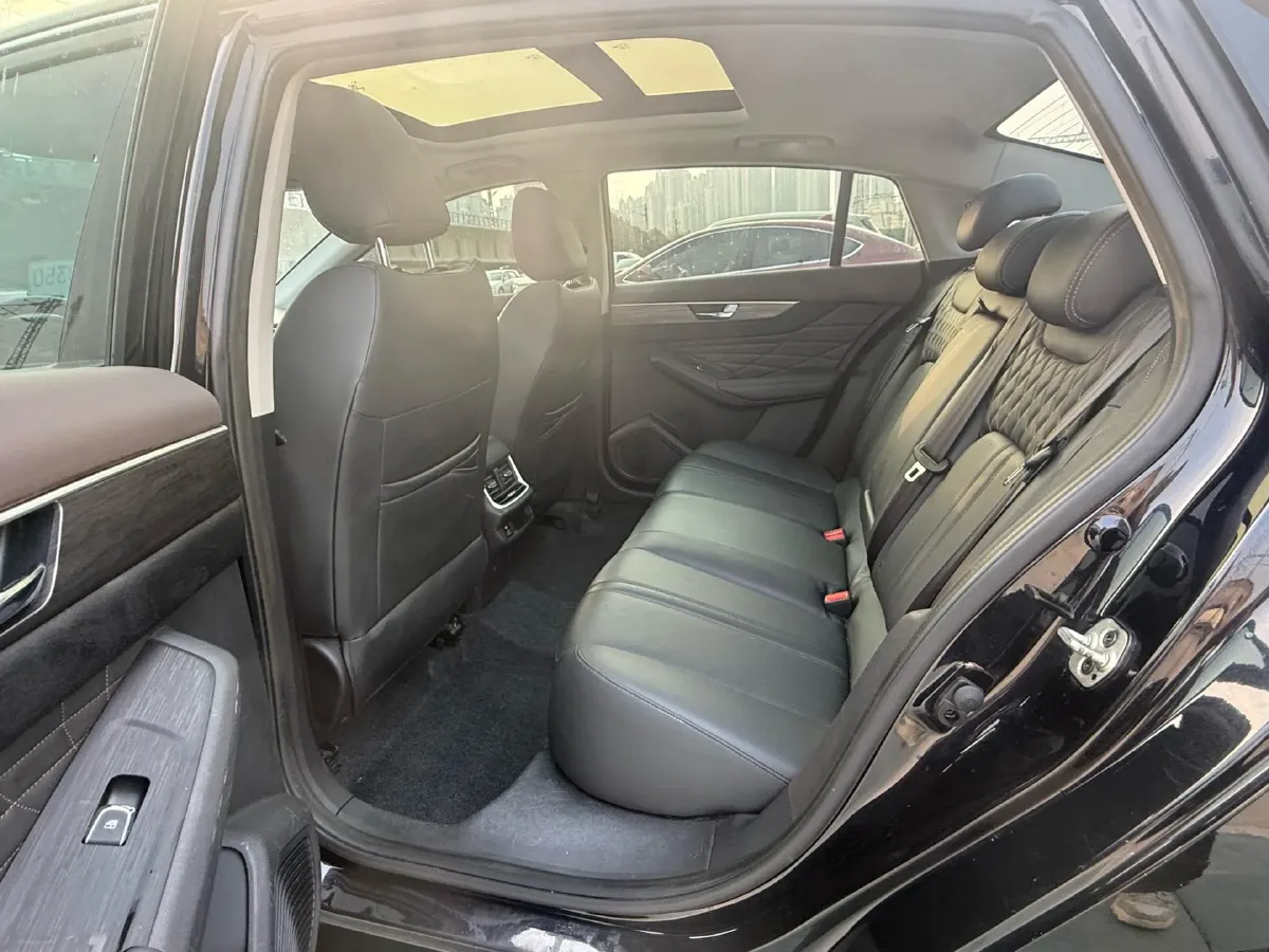 2021 DongFeng Aeolus YiXuan MAX 1.5T 190HP L4 7DCT,autocango,china used car exporter,china ev exporter,chinese used car exporter,chinese used ev exporter