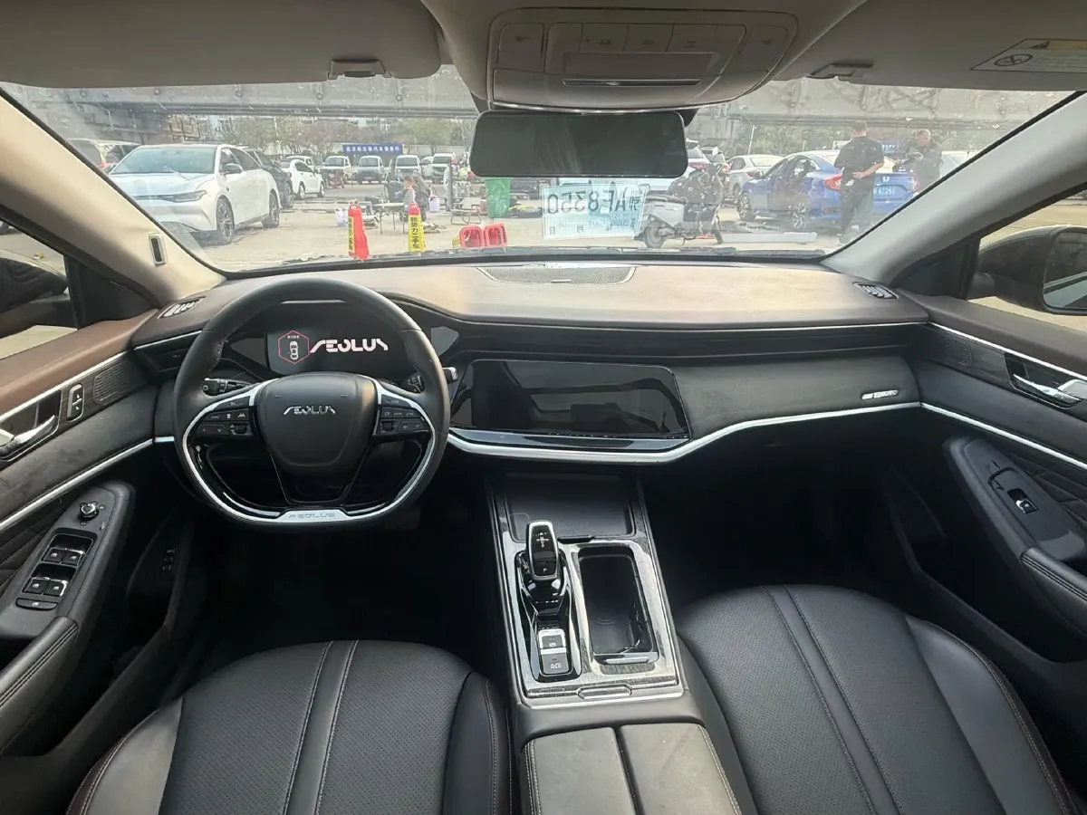 2021 DongFeng Aeolus YiXuan MAX 1.5T 190HP L4 7DCT,autocango,china used car exporter,china ev exporter,chinese used car exporter,chinese used ev exporter