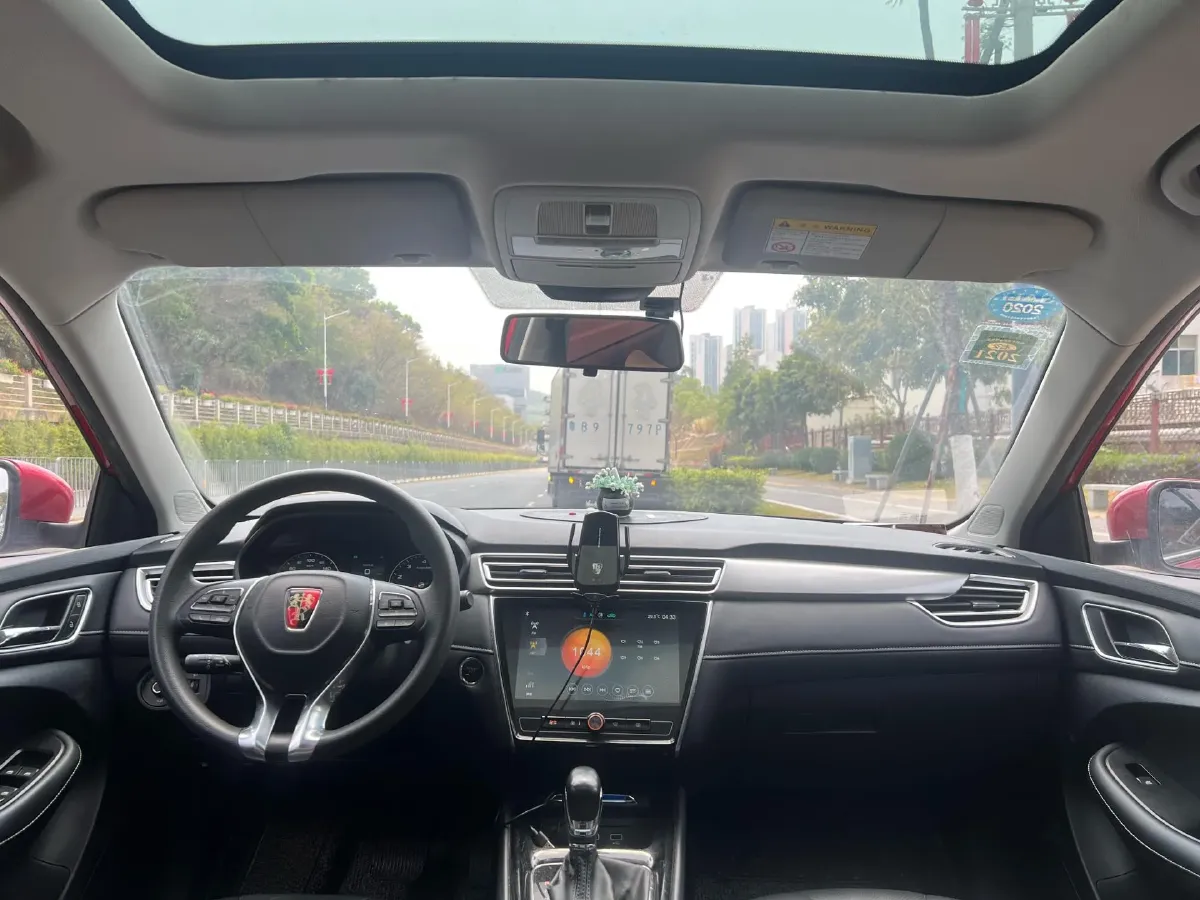 2019 Roewe i5 1.5L 120HP L4 CVT,autocango,china used car exporter,china ev exporter,chinese used car exporter,chinese used ev exporter