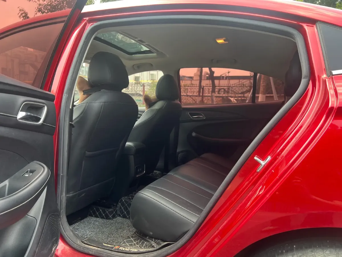 2019 Roewe i5 1.5L 120HP L4 CVT,autocango,china used car exporter,china ev exporter,chinese used car exporter,chinese used ev exporter