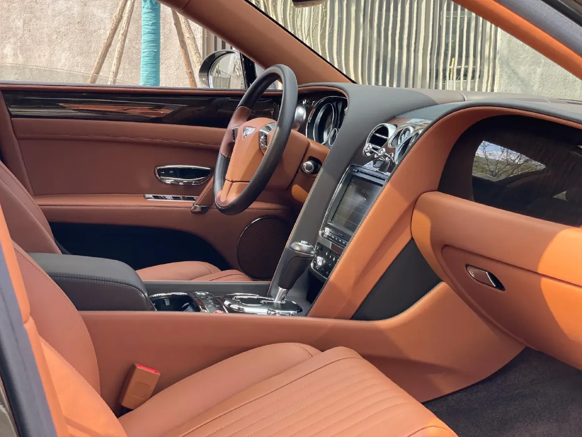 2017 Bentley Flying Spur 4.0T 507HP V8 8AT,autocango,china used car exporter,china ev exporter,chinese used car exporter,chinese used ev exporter