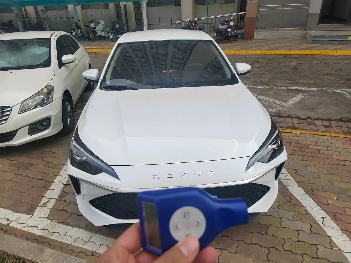 2026 Roewe i5 1.5L 129HP L4 5MT,autocango,china used car exporter,china ev exporter,chinese used car exporter,chinese used ev exporter