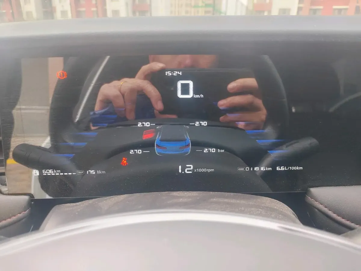 2026 Roewe i5 1.5L 129HP L4 5MT,autocango,china used car exporter,china ev exporter,chinese used car exporter,chinese used ev exporter