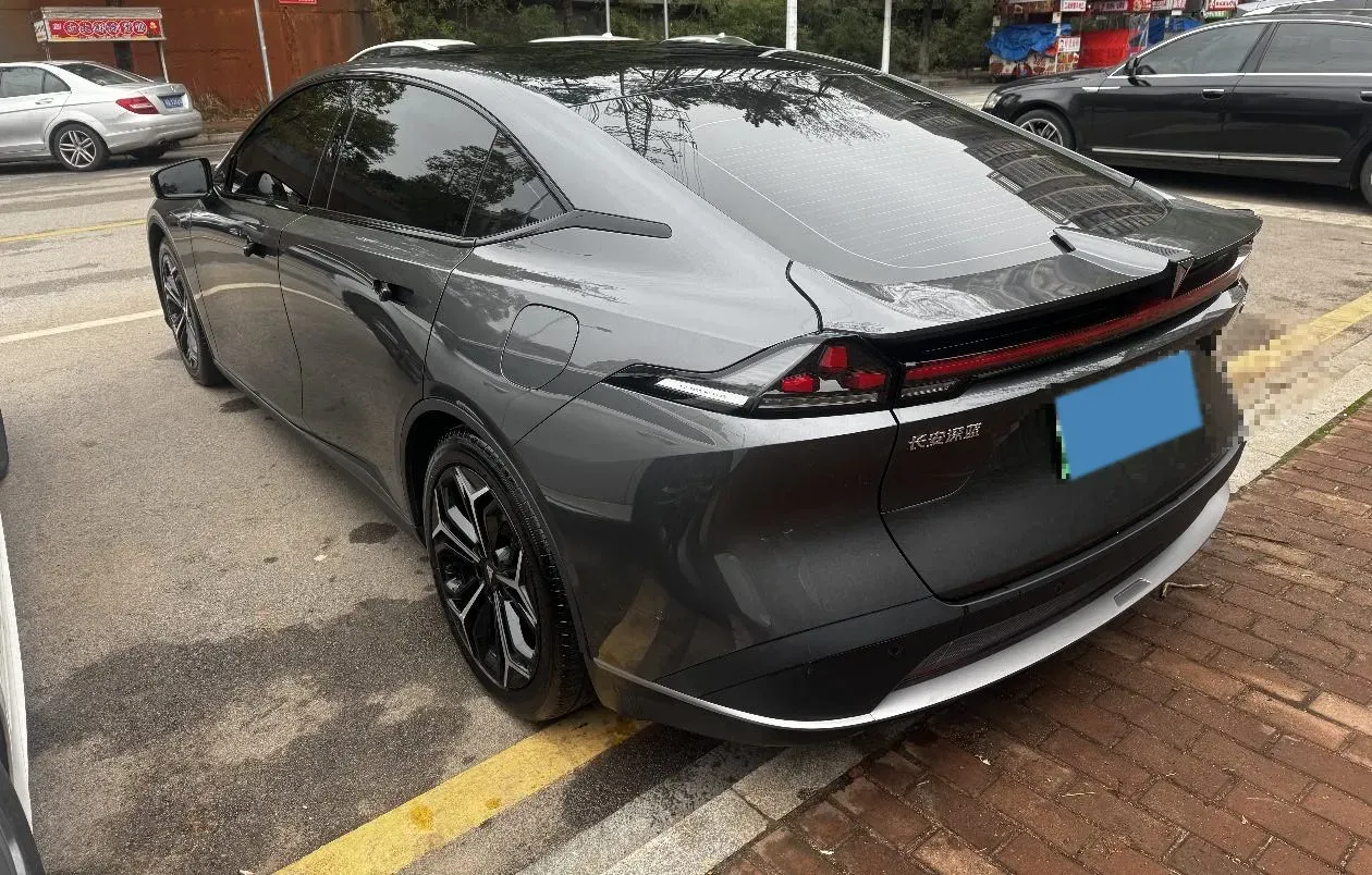 2024 Deepal L07 1.5L 98HP L4 REEV 35.07KWH,autocango,china used car exporter,china ev exporter,chinese used car exporter,chinese used ev exporter