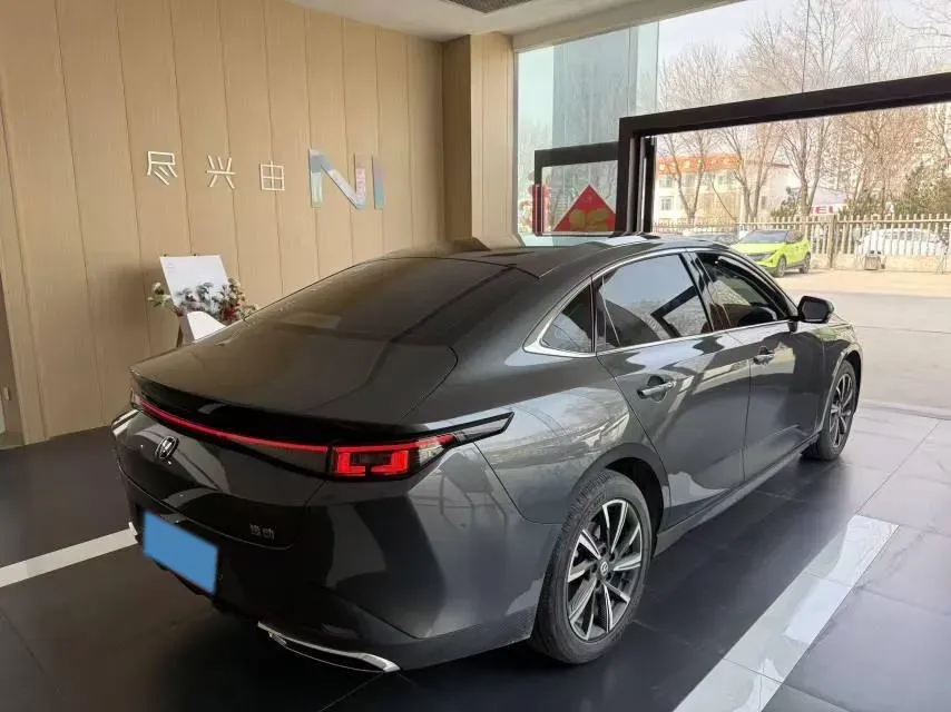 2025 ChangAn Eado 1.5T 192HP L4 7DCT,autocango,china used car exporter,china ev exporter,chinese used car exporter,chinese used ev exporter