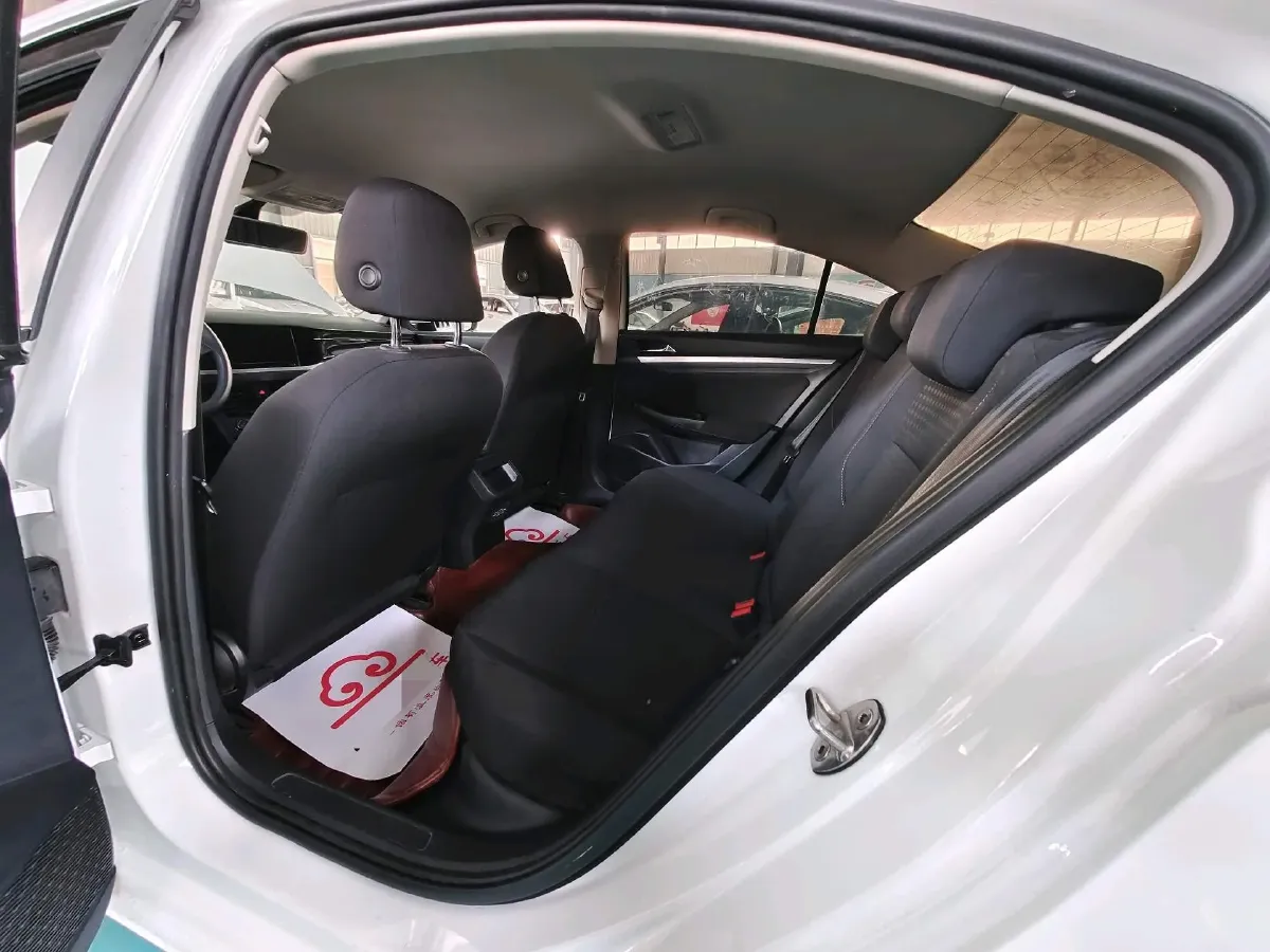 2021 Volkswagen Bora 1.5L 113HP L4 6AT,autocango,china used car exporter,china ev exporter,chinese used car exporter,chinese used ev exporter
