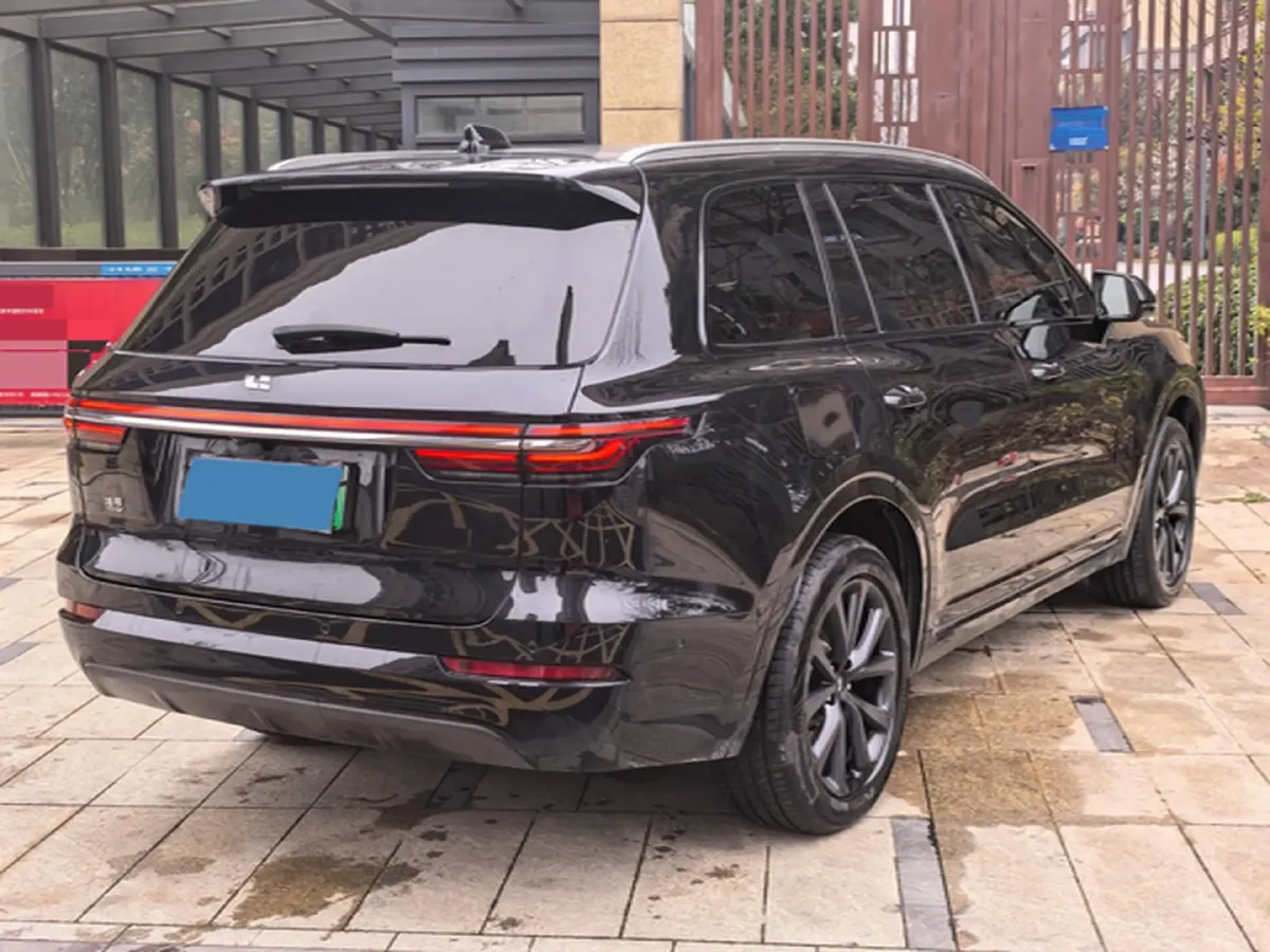 2021 Li ONE Range Extended 131HP REEV 40.5KWH,autocango,china used car exporter,china ev exporter,chinese used car exporter,chinese used ev exporter