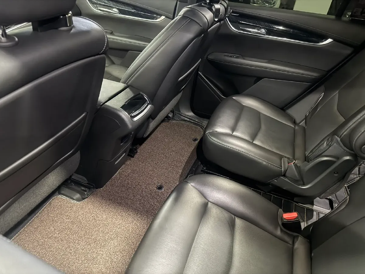 2021 Cadillac XT6 2.0T 237HP L4 9AT,autocango,china used car exporter,china ev exporter,chinese used car exporter,chinese used ev exporter