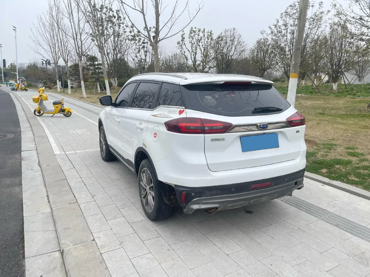 2020 Roewe i6 1.5T 169HP L4 7DCT,autocango,china used car exporter,china ev exporter,chinese used car exporter,chinese used ev exporter