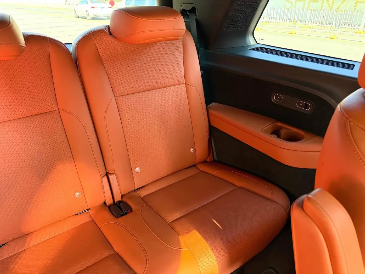 2022 Li L9 Range Extended 154HP REEV 42.6KWH,autocango,china used car exporter,china ev exporter,chinese used car exporter,chinese used ev exporter