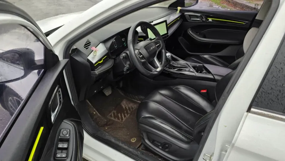 2021 Roewe i5 1.5L 120HP L4 CVT,autocango,china used car exporter,china ev exporter,chinese used car exporter,chinese used ev exporter