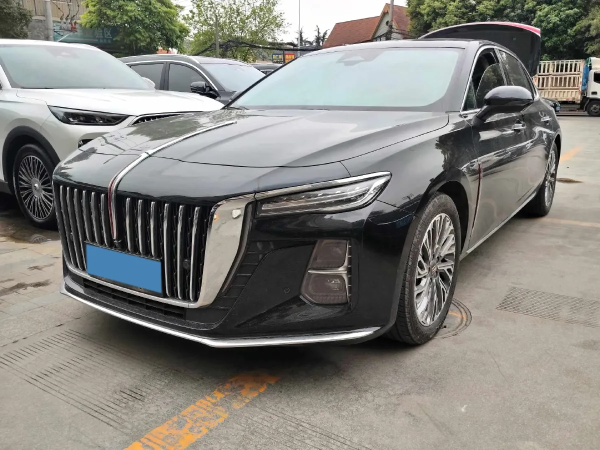 2023 HongQi H5 2.0T 224HP L4 8AT,autocango,china used car exporter,china ev exporter,chinese used car exporter,chinese used ev exporter