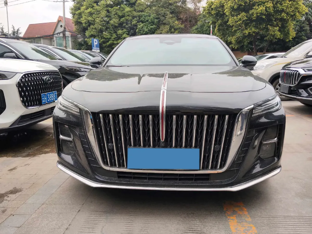 2023 HongQi H5 2.0T 224HP L4 8AT,autocango,china used car exporter,china ev exporter,chinese used car exporter,chinese used ev exporter