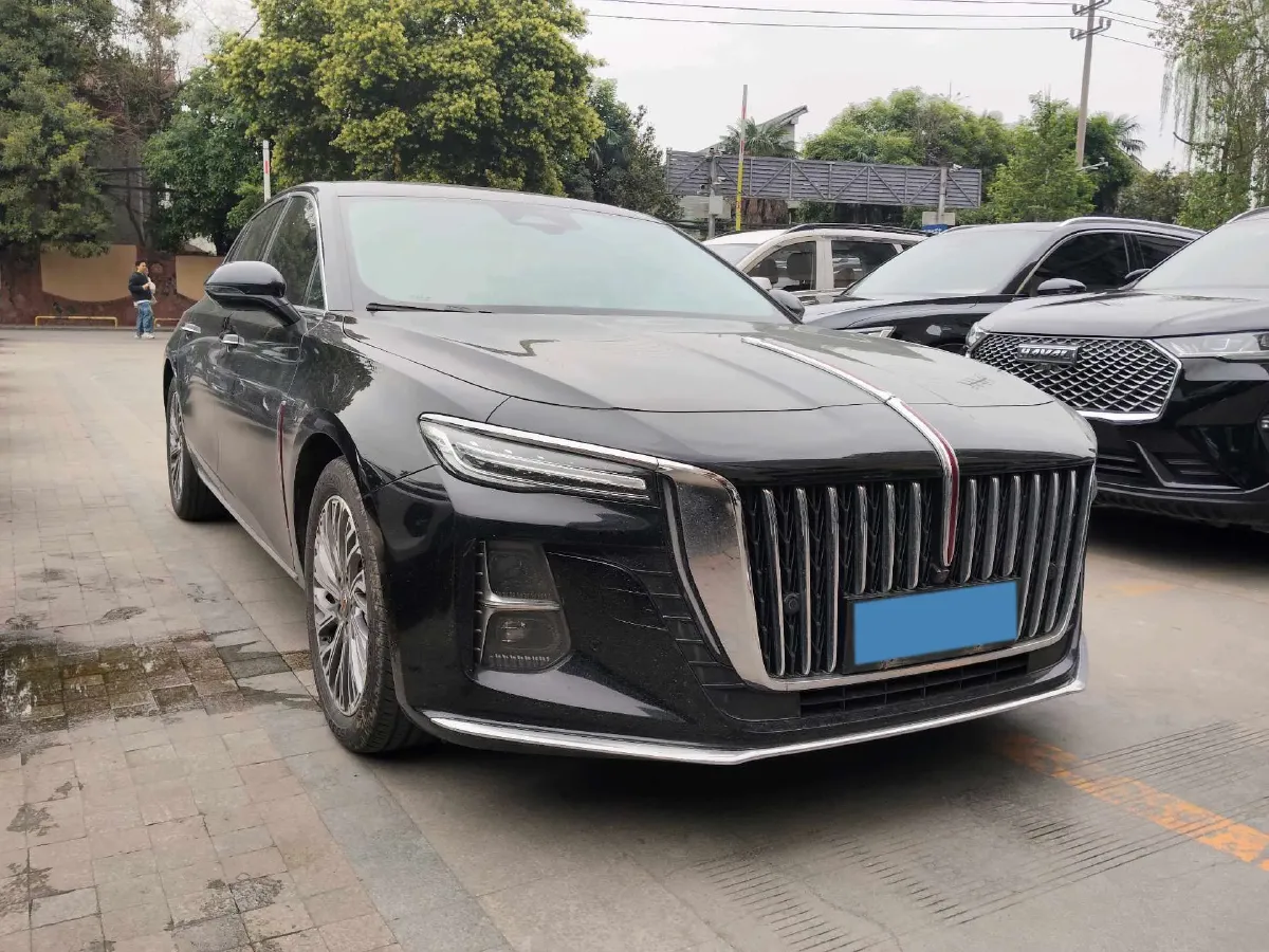 2023 HongQi H5 2.0T 224HP L4 8AT,autocango,china used car exporter,china ev exporter,chinese used car exporter,chinese used ev exporter