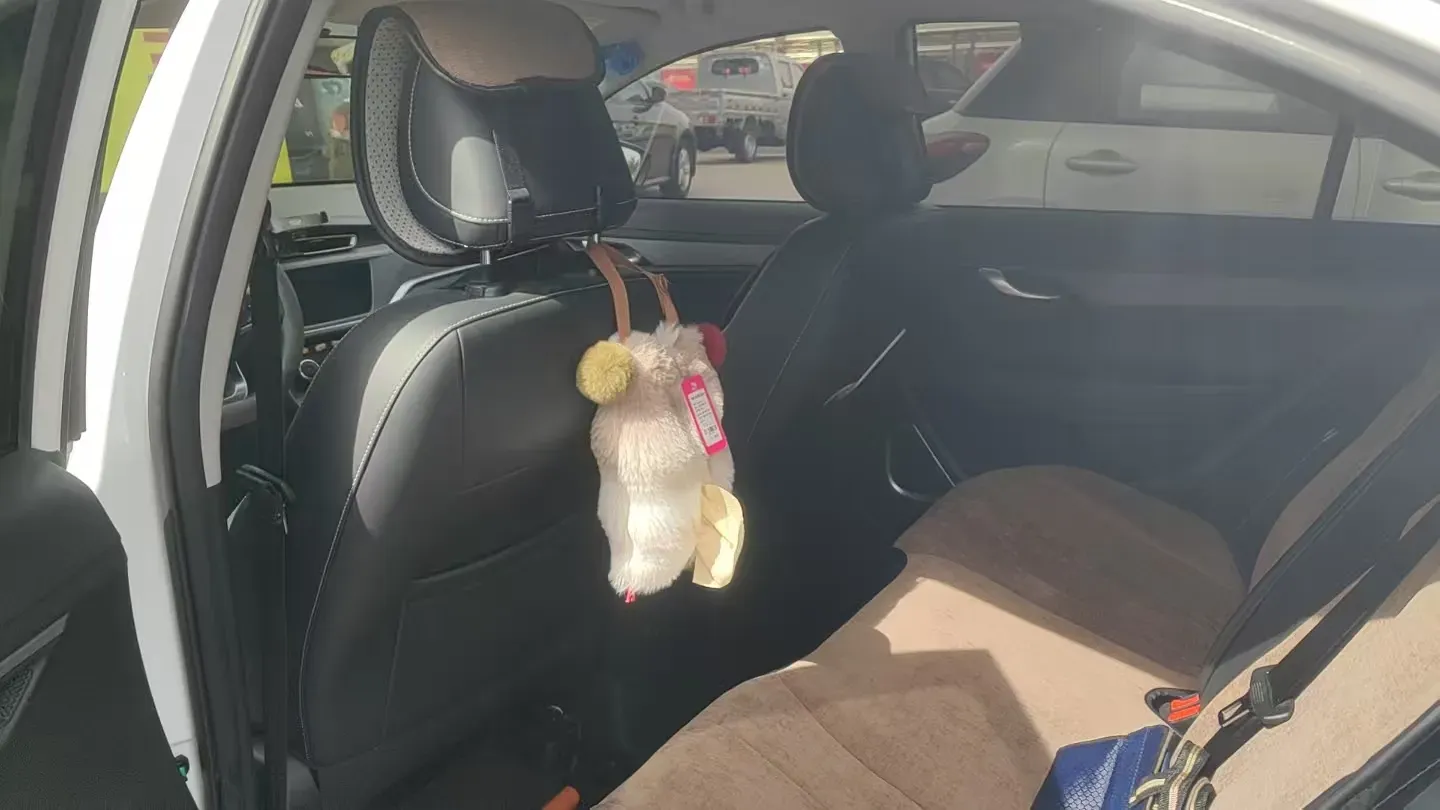 2021 Geely Emgrand 1.5L 109HP L4 CVT,autocango,china used car exporter,china ev exporter,chinese used car exporter,chinese used ev exporter