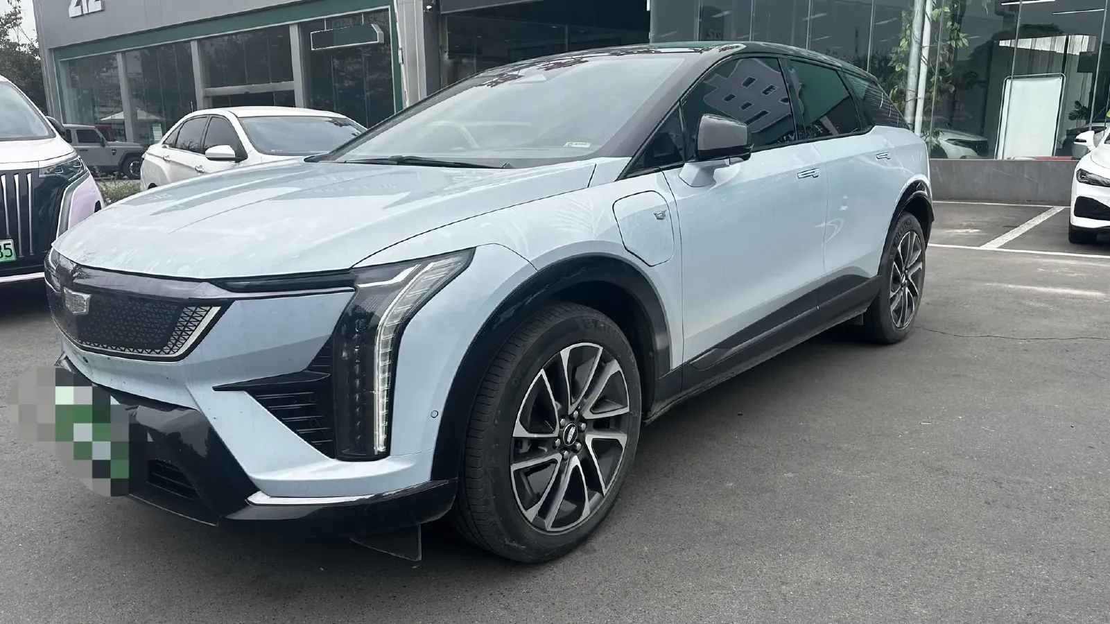 2024 Cadillac OPTIQ BEV 79.7KWH,autocango,china used car exporter,china ev exporter,chinese used car exporter,chinese used ev exporter
