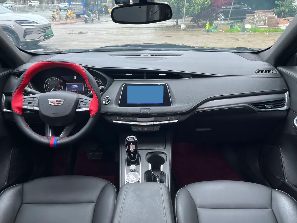 2020 Cadillac XT4 2.0T 241HP L4 9AT,autocango,china used car exporter,china ev exporter,chinese used car exporter,chinese used ev exporter