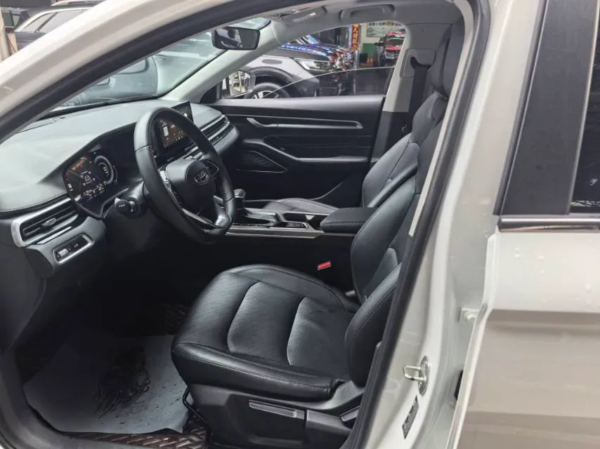 2022 Geely Emgrand 1.5L 114HP L4 CVT,autocango,china used car exporter,china ev exporter,chinese used car exporter,chinese used ev exporter