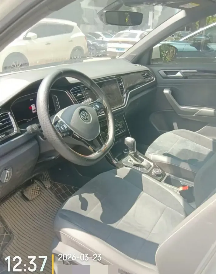 2021 Volkswagen T-Roc 1.4T 150HP L4 7DCT,autocango,china used car exporter,china ev exporter,chinese used car exporter,chinese used ev exporter