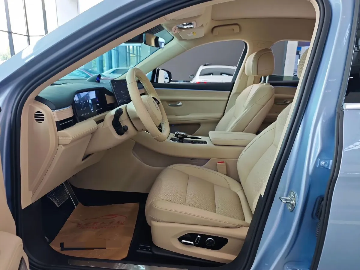 2024 AITO AITO M5 1.5T 152HP L4 REEV 42KWH,autocango,china used car exporter,china ev exporter,chinese used car exporter,chinese used ev exporter