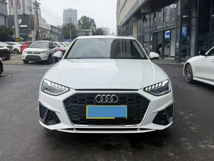 2020 Audi A4L 2.0T 190HP L4 7DCT,autocango,china used car exporter,china ev exporter,chinese used car exporter,chinese used ev exporter