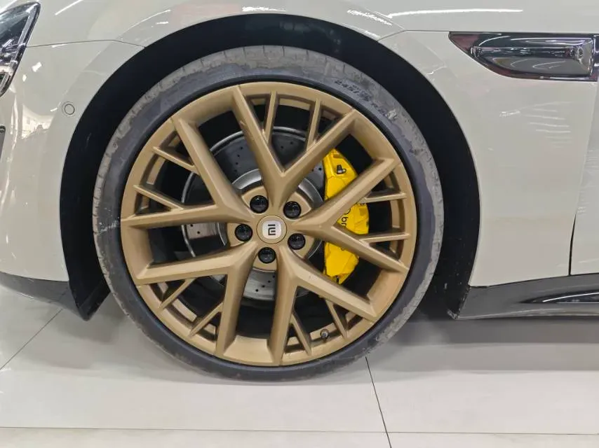 2024 MI SU7 BEV 101KWH,autocango,china used car exporter,china ev exporter,chinese used car exporter,chinese used ev exporter