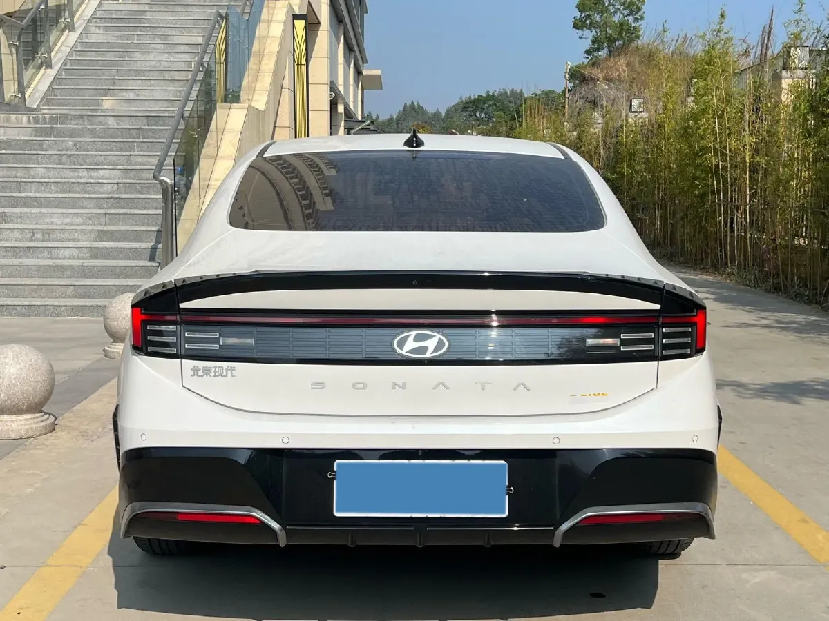 2024 Hyundai Sonata 1.5T 170HP L4 8AT,autocango,china used car exporter,china ev exporter,chinese used car exporter,chinese used ev exporter