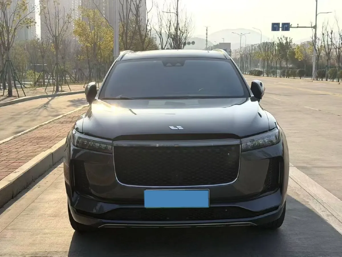 2020 Li ONE Range Extended 131HP REEV 40.5KWH,autocango,china used car exporter,china ev exporter,chinese used car exporter,chinese used ev exporter