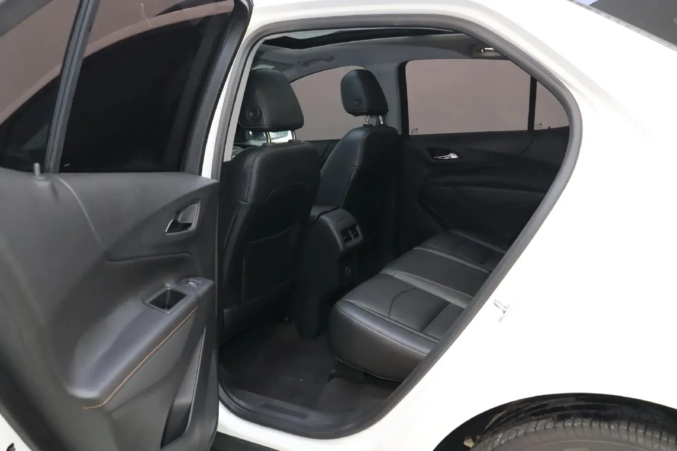 2019 Chevrolet Equinox 1.5T 169HP L4 6AT,autocango,china used car exporter,china ev exporter,chinese used car exporter,chinese used ev exporter